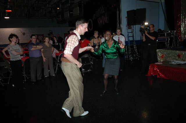 min 2007 11 10 fous swing 433